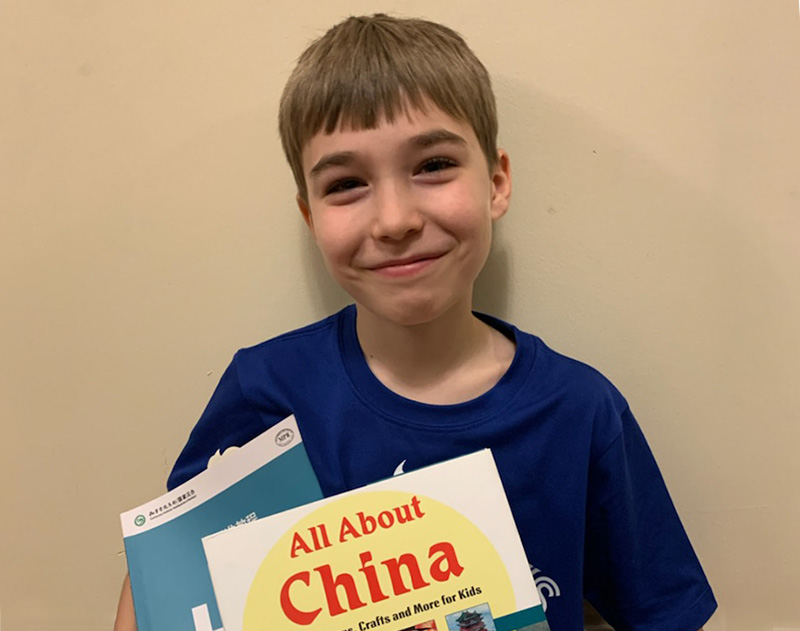 Alex and His Chinese Books